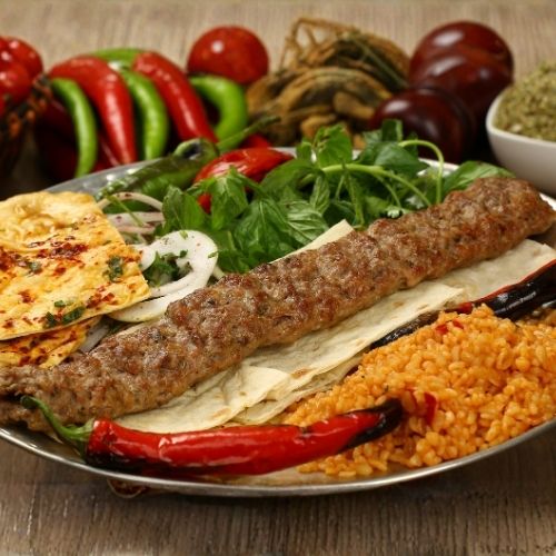 Adana Kebap (Acılı veya Acısız, 180 gr)