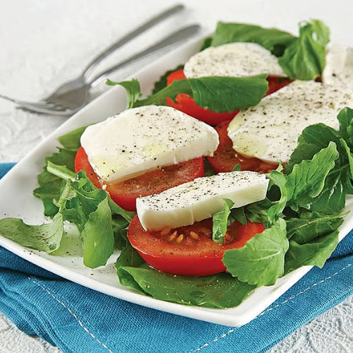 Roka, Peynir ve Domates Salatası